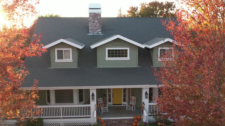 Fast & Reliable Emergency Roof Repairs in Thunderbolt, GA